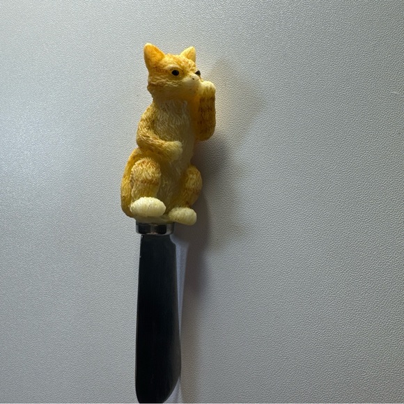 Boston Warehouse Set of 4 Cat Spreader Set Stainless Steel Butter knives - Picture 5 of 8